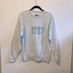 Taylor Swift official merch taylors version 1989 Crewneck Sweater size Medium